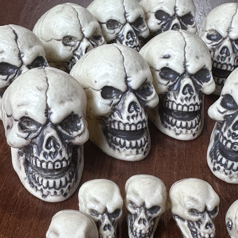 Seasons Halloween Skull Figurine Lot 16pc Mixed Size Resin Goth Decor Bone White